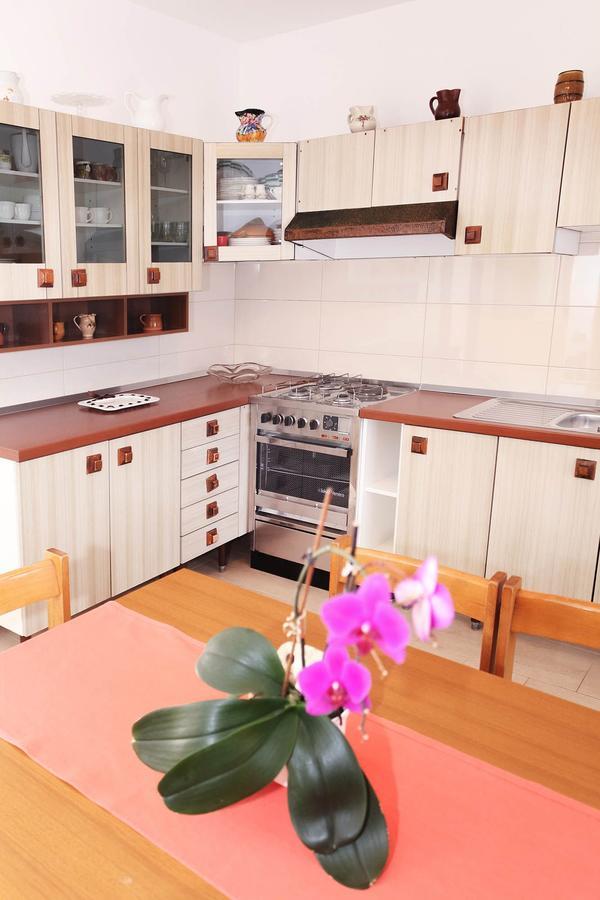 Apartments Patricia Banjole Bagian luar foto