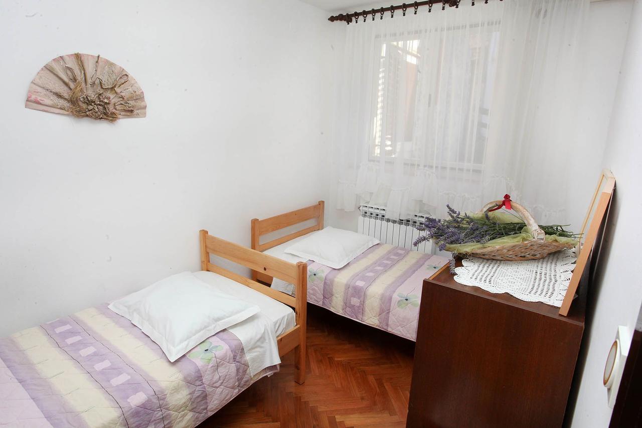 Apartments Patricia Banjole Bagian luar foto
